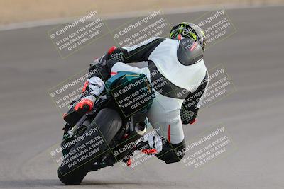 media/Dec-17-2022-SoCal Trackdays (Sat) [[224abd9271]]/Turn 10 Backside (120pm)/